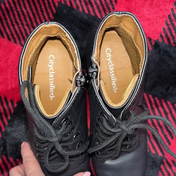 Heeled Booties - Picture 8 of 9